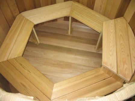 Wood Hot Tub - Electric Heater with jets